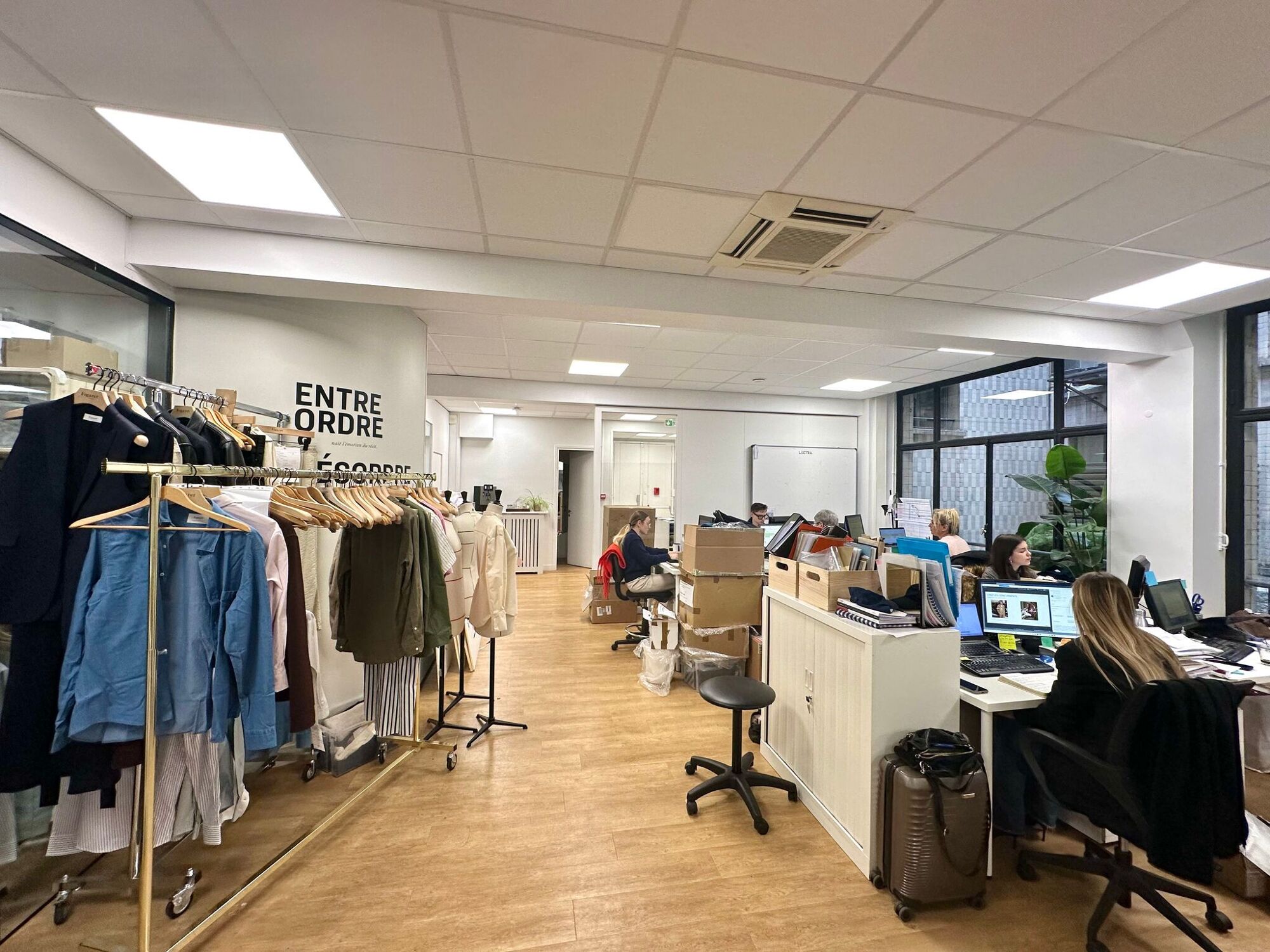 Les nouveaux bureaux de Figaret à Paris par Spliit
