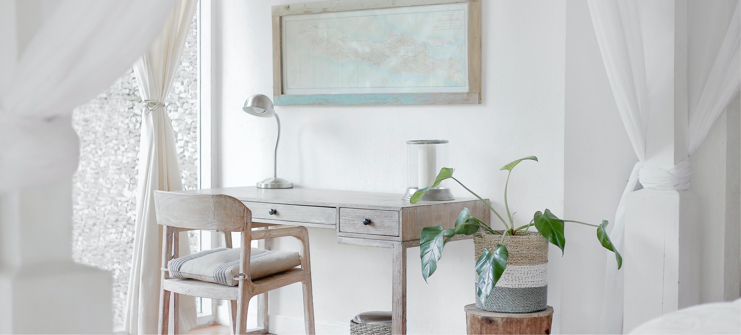 Un exemple de décoration minimaliste pour un bureau personnel