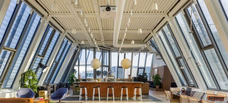 Salle de coworking au Wework Madrid