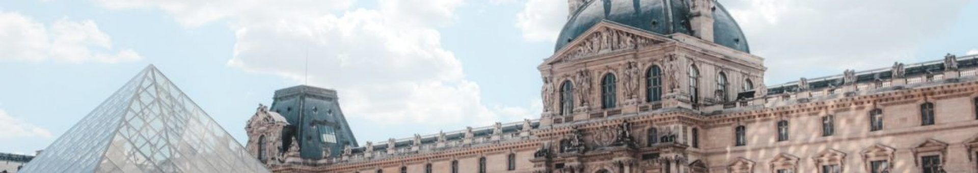 Palais et pyramide du louvre