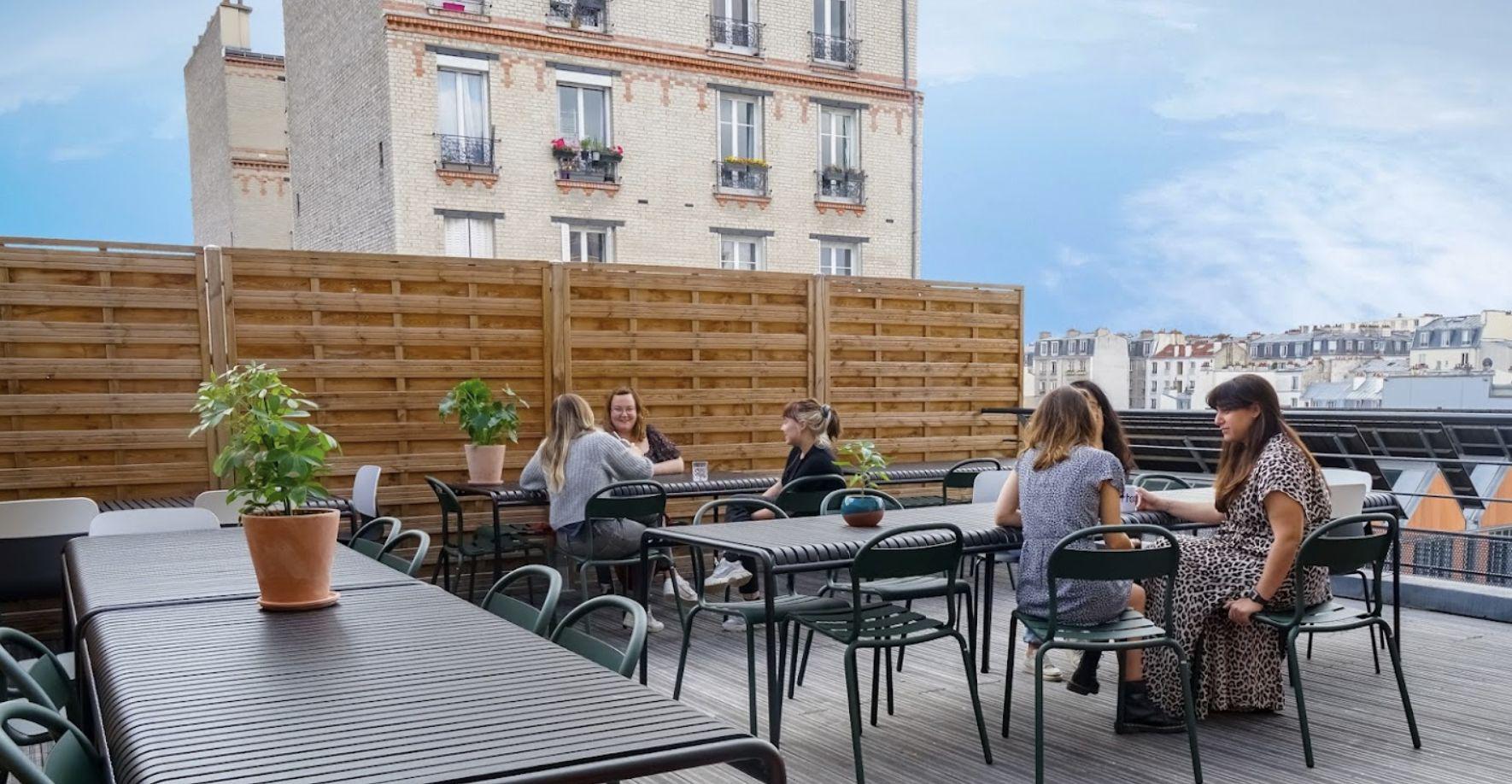 Image des bureaux au 130 Rue du Mont Cenis, Paris 18  - Bureaux à louer