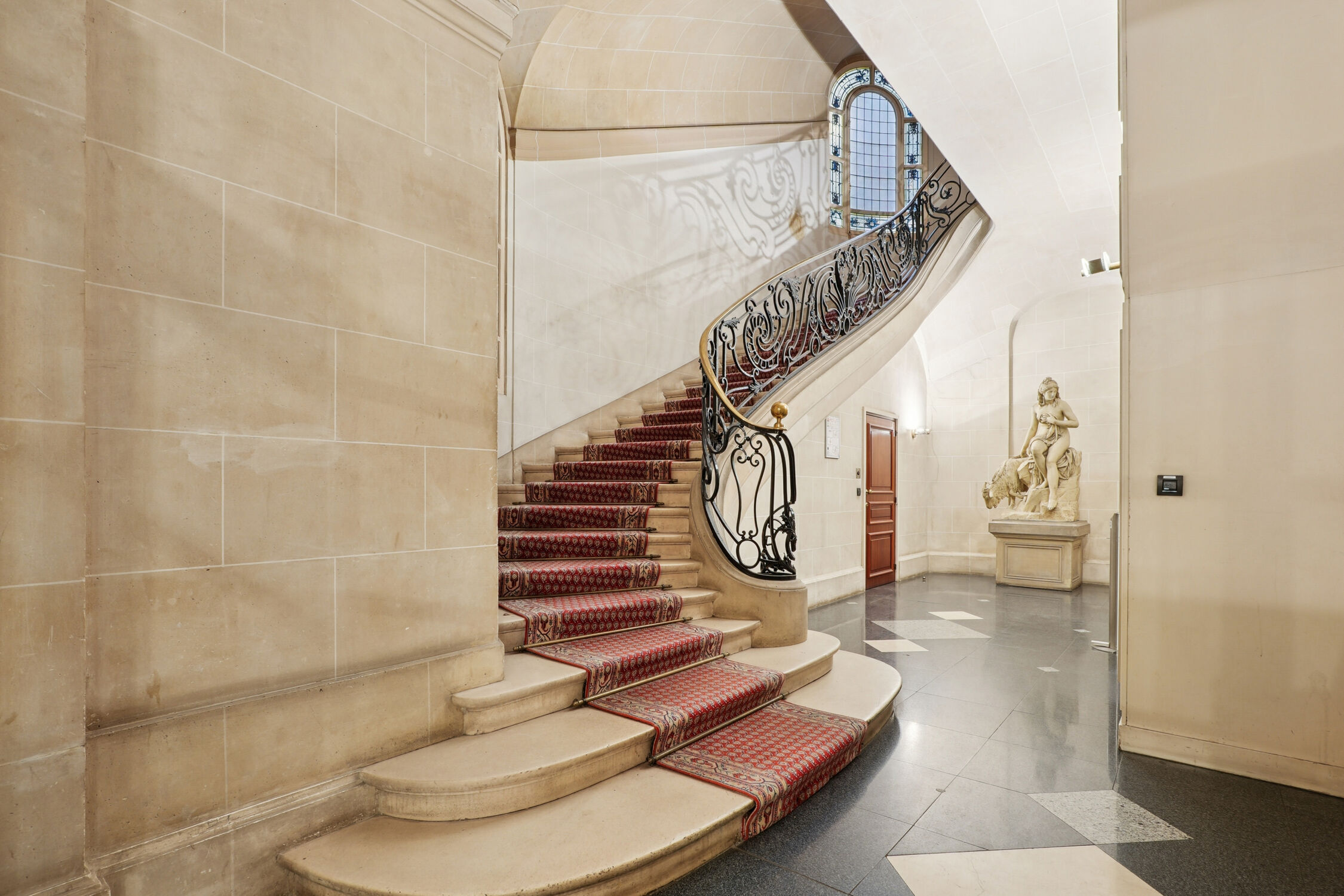 Image des bureaux au 48 Avenue Victor Hugo, Paris 16 - Bureaux à louer