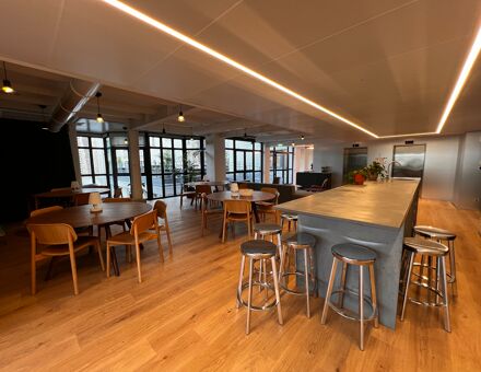 Bureaux du 74 Rue Joseph de Maistre Paris