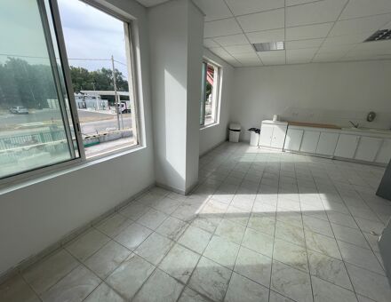 Bureaux du 642 Avenue du Pin Porte Rouge Bouc-Bel-Air