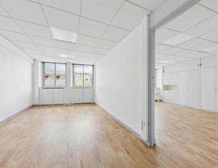 Bureaux du 43 Rue de Naples Paris