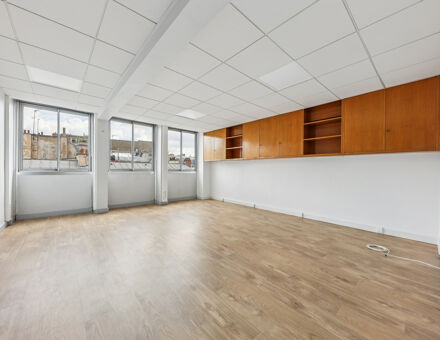 Bureaux du 43 Rue de Naples Paris