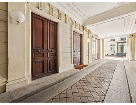 Bureaux du 5 Avenue de Messine Paris