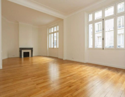 Bureaux du 16 Avenue Pierre Ier de Serbie Paris