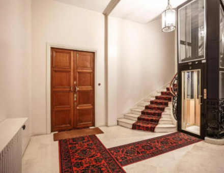 Bureaux du 16 Avenue Pierre Ier de Serbie Paris