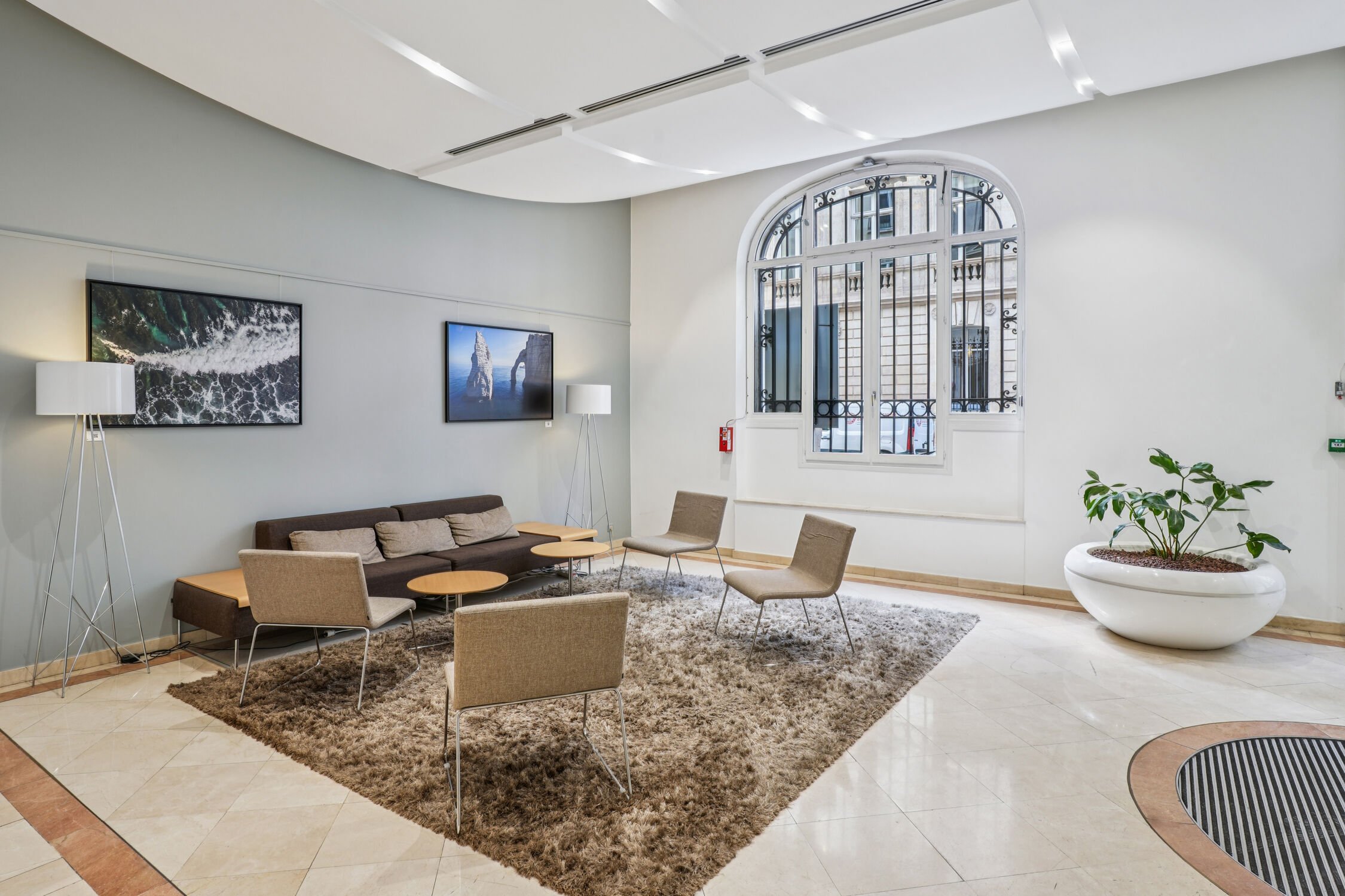 Image des bureaux au 42 Rue de Bassano, Paris 8  - Bureaux à louer