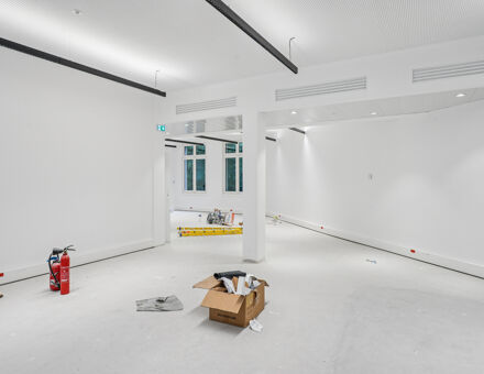 Bureaux du 42 Rue de Bassano Paris