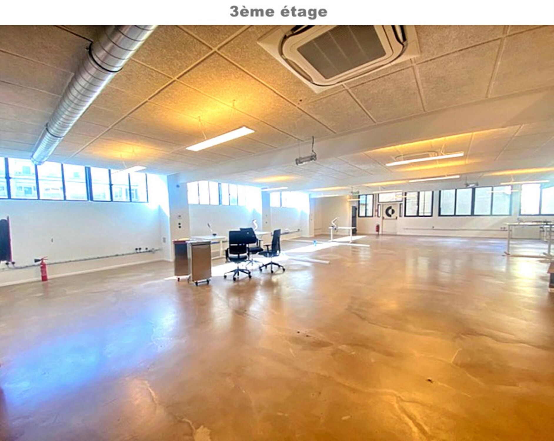 Image des bureaux au 19 Rue des Petites Ecuries, Paris 10  - Bureaux à louer