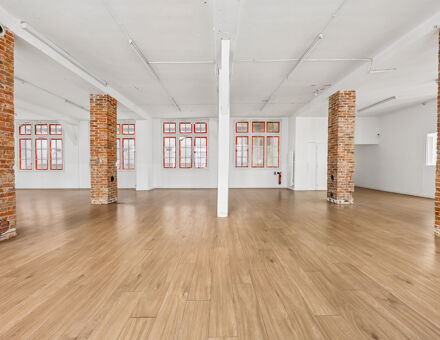 Bureaux du 75 Rue de la Fontaine au Roi Paris