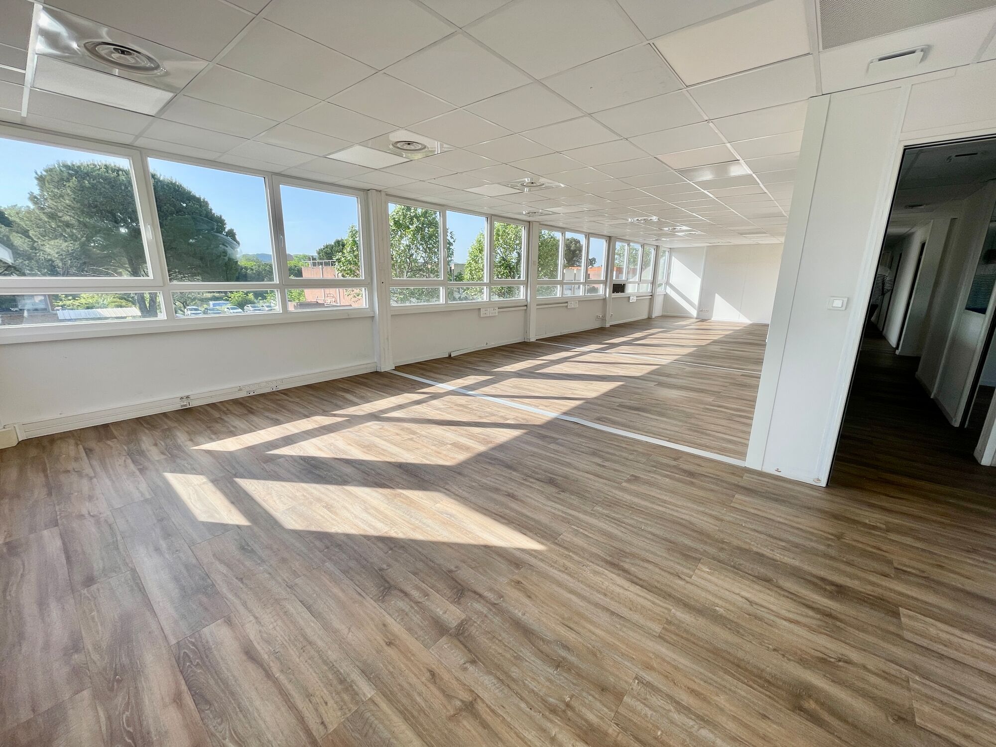 Image des bureaux au 595 Route de la seds, Vitrolles - Bureaux à louer