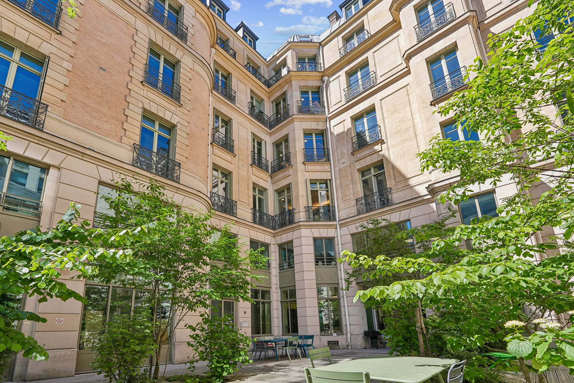 Image des bureaux au 55 Rue de Châteaudun, Paris 9 - Bureaux à louer