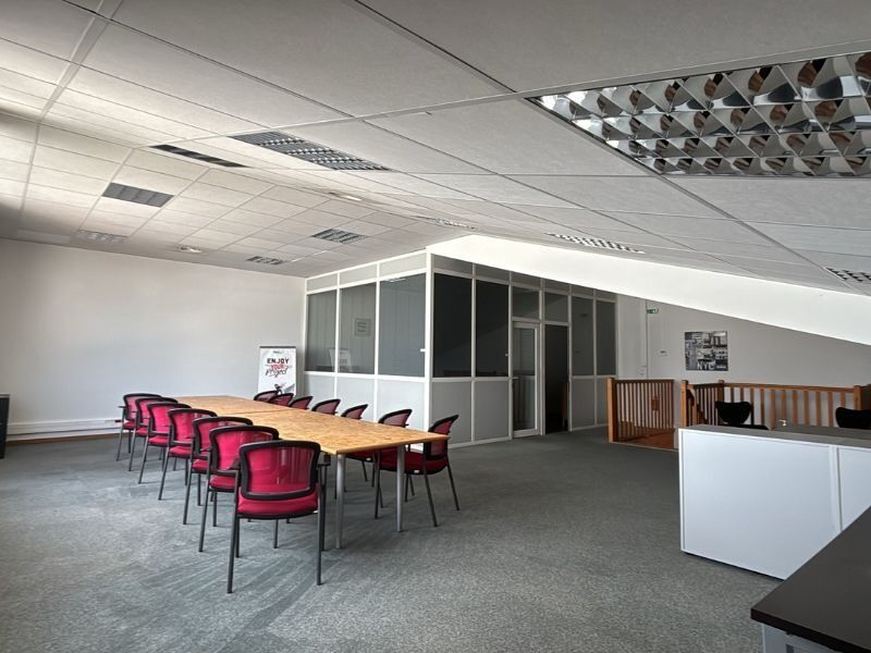 Image des bureaux au 139 Chemin des Vernèdes, undefined - Bureaux à louer