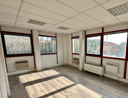 Bureaux du 2576 Route de Valbrillant Meyreuil