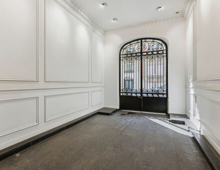 Bureaux du 61 Rue Pierre Charron Paris