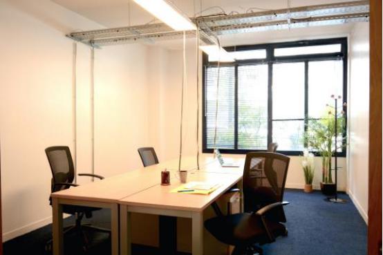 Image des bureaux au 68 Rue des Cévennes, Paris 15  - Bureaux à louer