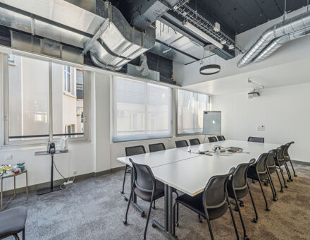 Bureaux du 10 Avenue de la Grande Armée Paris