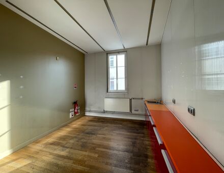 Bureaux du 69 Rue de la Fontaine au Roi Paris