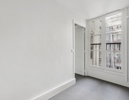 Bureaux du 3 Place des Pyramides Paris