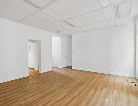 Bureaux du 65 Rue d'Anjou Paris