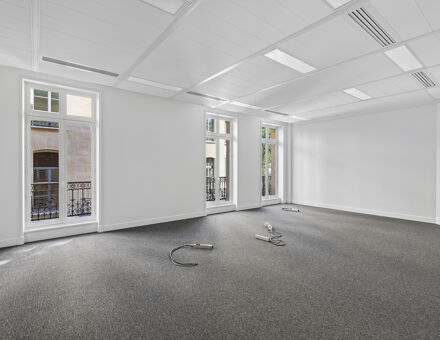 Bureaux du 65 Rue d'Anjou Paris