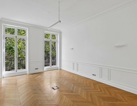 Bureaux du 65 Rue d'Anjou Paris