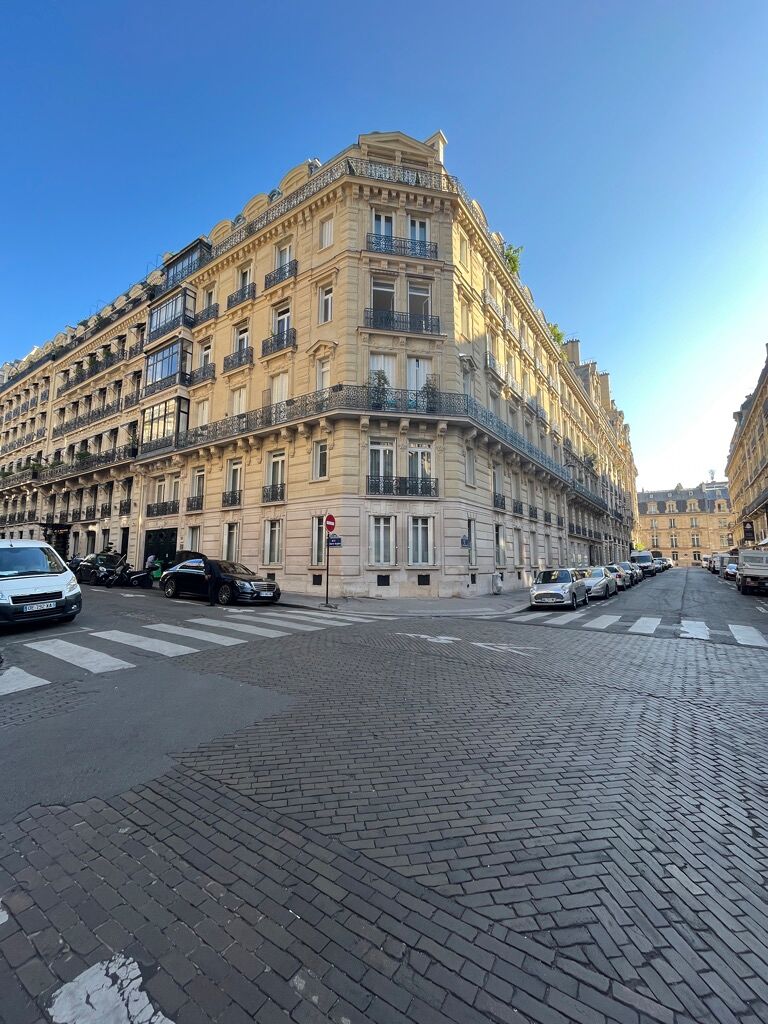 Image des bureaux au 14 Rue Clément Marot, Paris 8  - Bureaux à louer