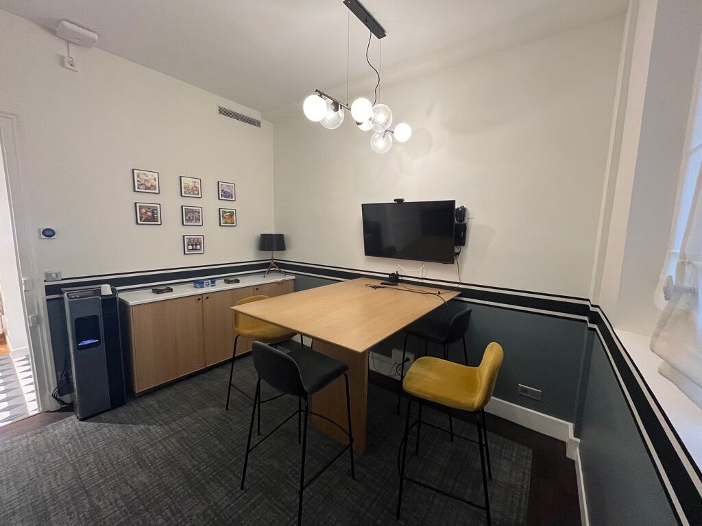 Image des bureaux au 14 Rue Clément Marot, Paris 8  - Bureaux à louer