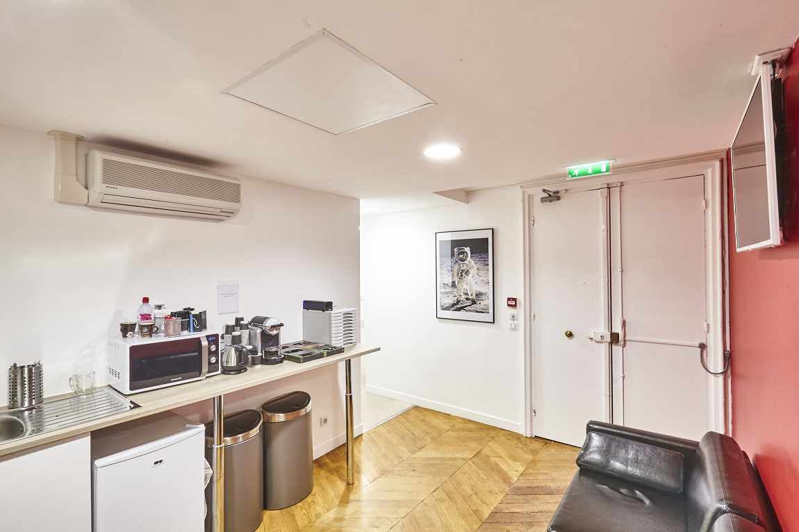 Image des bureaux au 8 Rue la Boétie, Paris 8  - Bureaux à louer