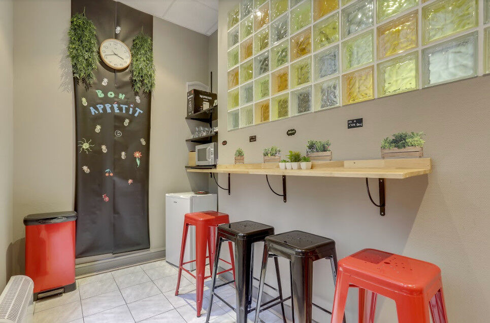 Image des bureaux au 48b Rue des Belles Feuilles, Paris 16 - Bureaux à louer