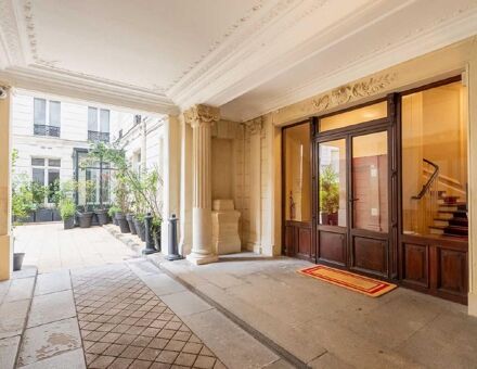 Bureaux du 5 Avenue de Messine Paris