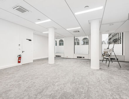 Bureaux du 27 Rue de la Ville l'Evêque Paris