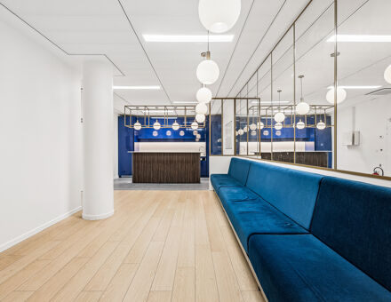 Bureaux du 27 Rue de la Ville l'Evêque Paris