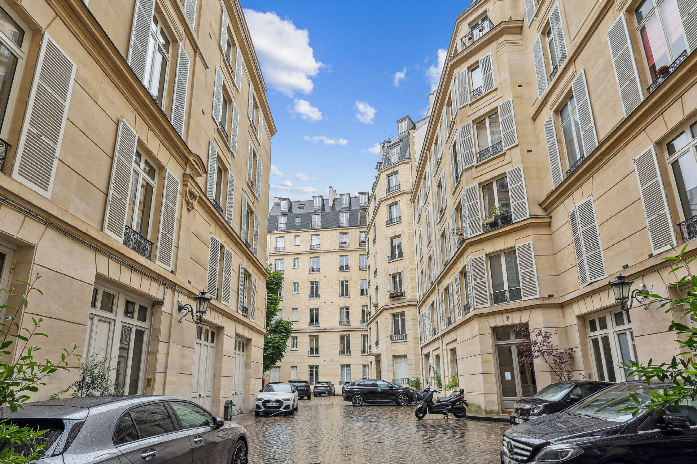 Image des bureaux au 174 Boulevard Saint-Germain, Paris 6  - Bureaux à louer