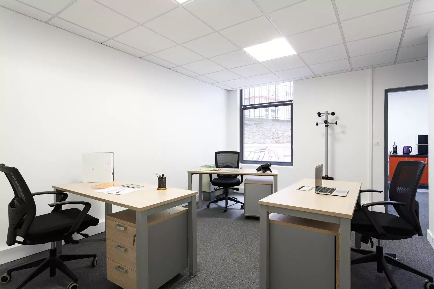 Image des bureaux au 3 Square Desaix, Paris 15  - Bureaux à louer