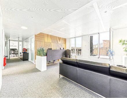 Bureaux du 38 Rue de Bassano Paris