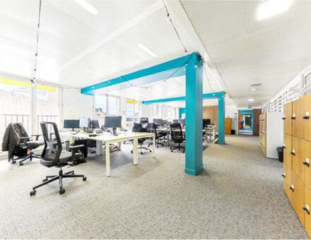 Bureaux du 38 Rue de Bassano Paris