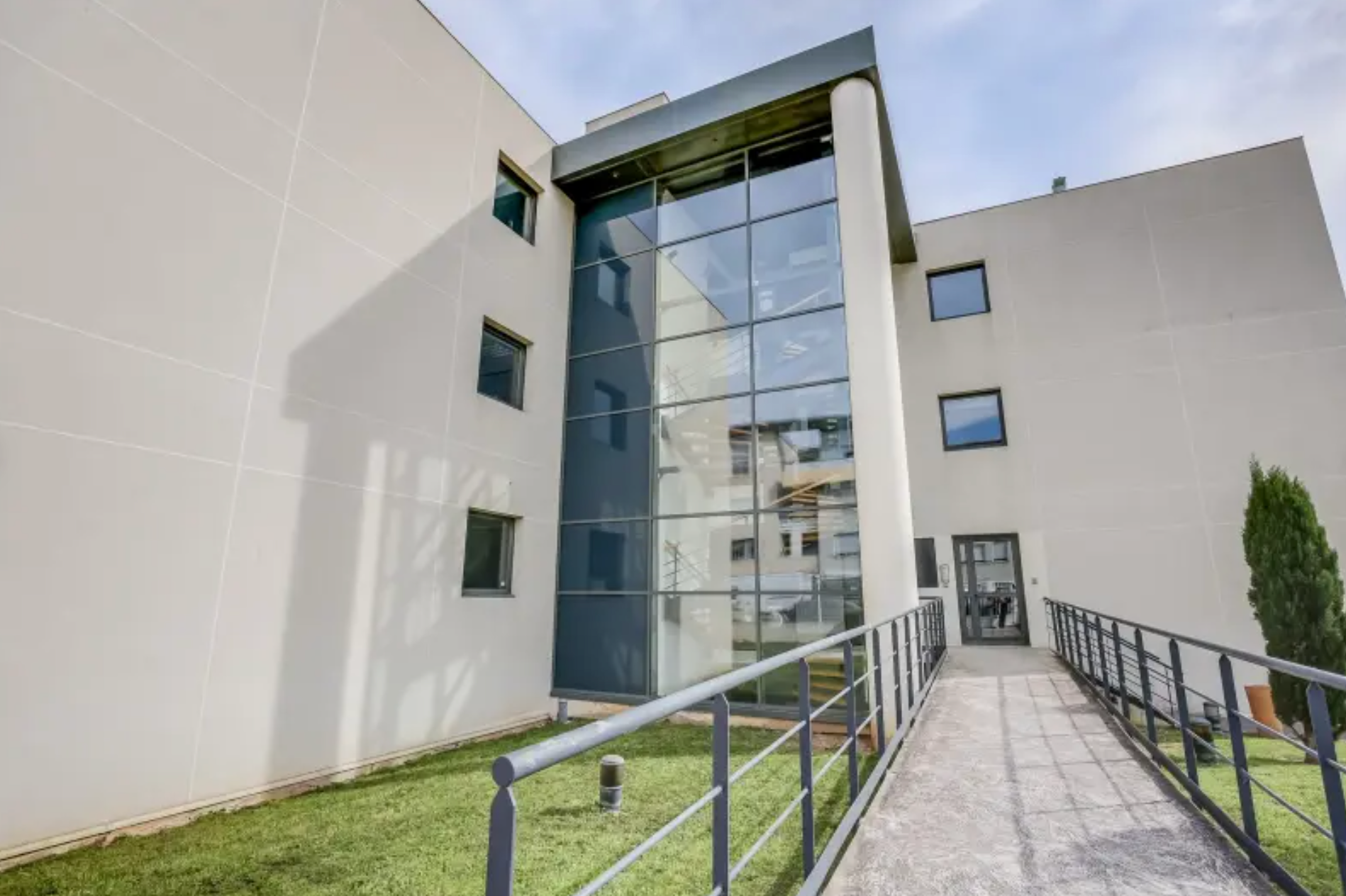 Image des bureaux au 16 Rue pascal xavier coste, Marseille 16 - Bureaux à louer et à la vente