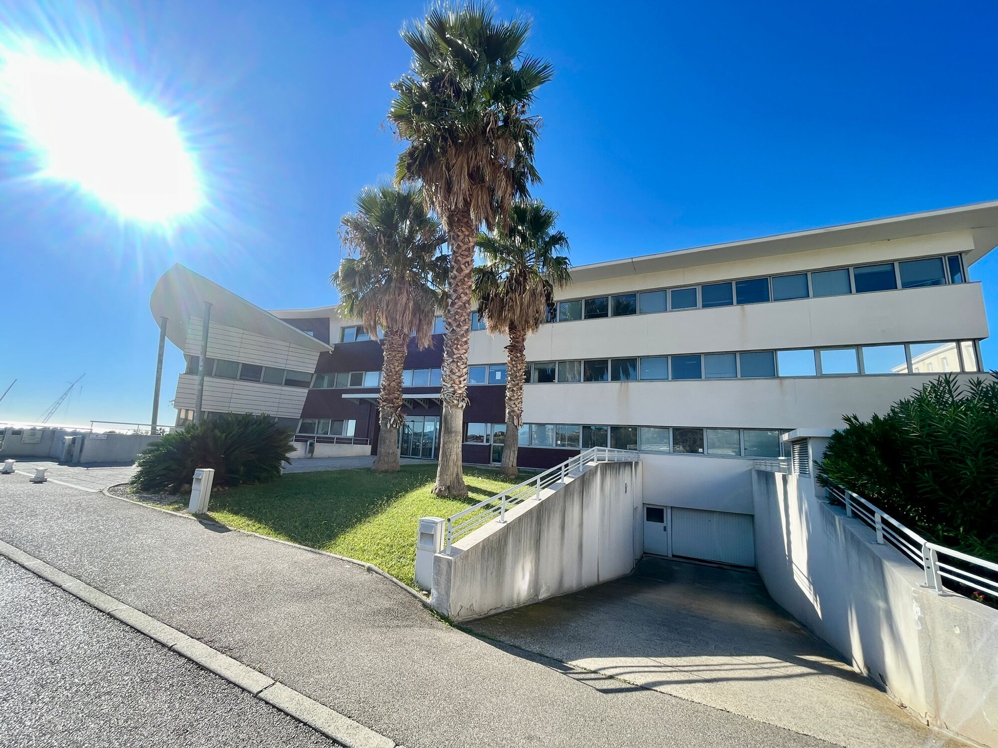 Image des bureaux au 15 Rue docteur zamenhof, Marseille 16 - Bureaux à louer et à la vente