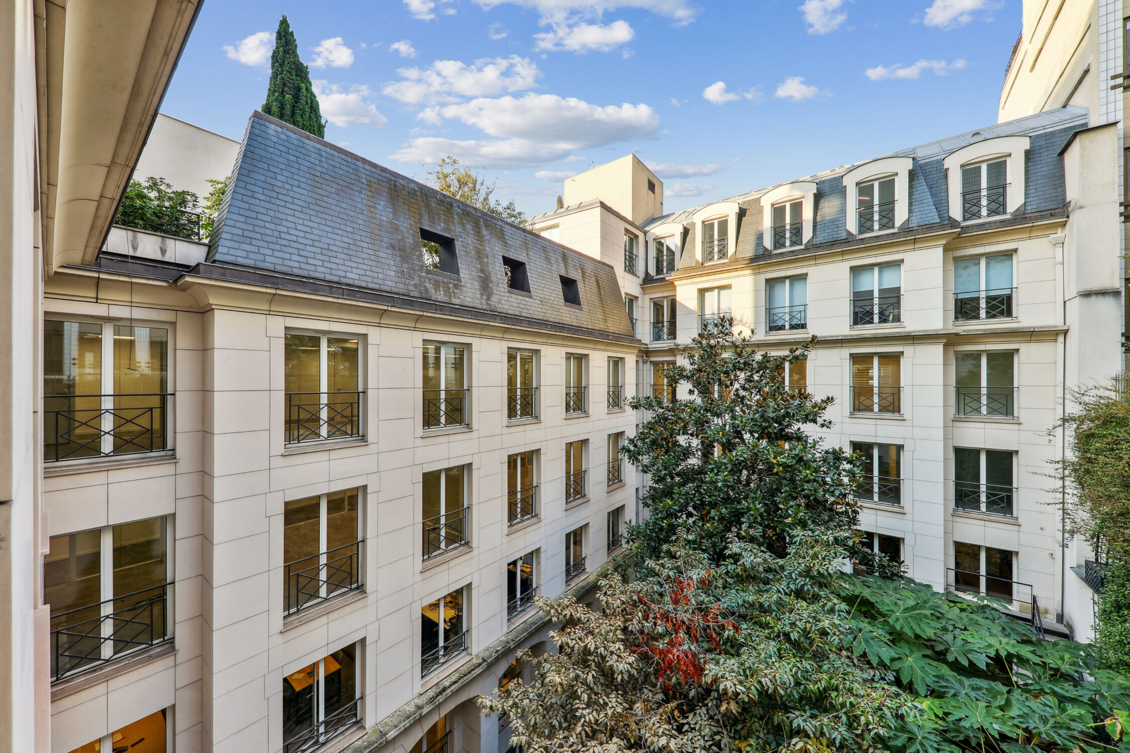 Image des bureaux au 24 Rue Cambacérès, Paris 8 - Bureaux à louer