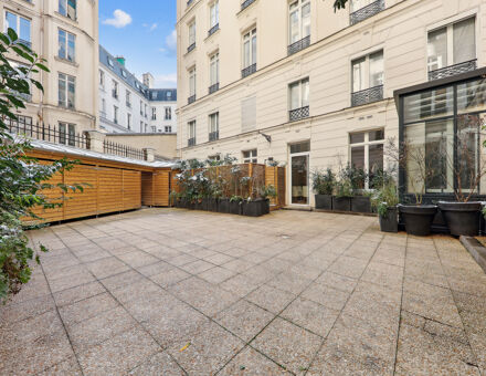 Bureaux du 5 Avenue de Messine Paris