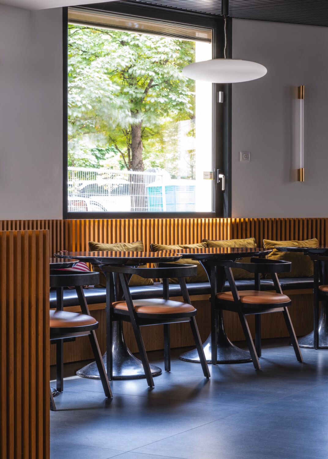Image des bureaux au 16 Cours Albert Ier, Paris 8 - Bureaux à louer