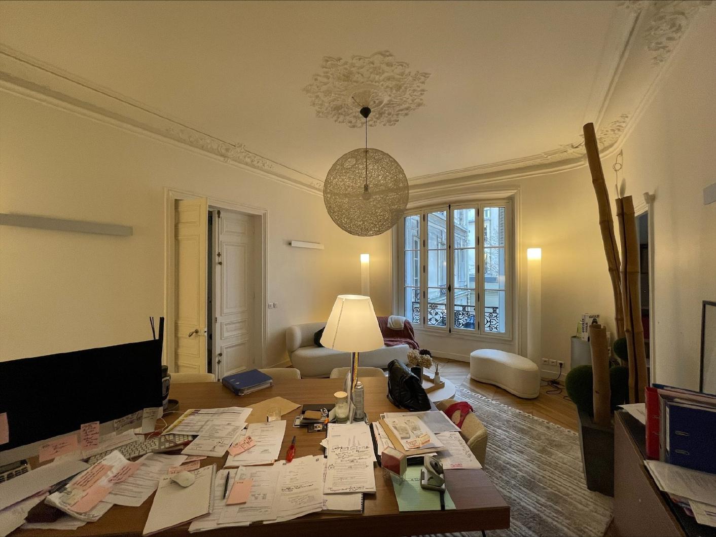 Image des bureaux au 49 Rue Galilée, Paris 16  - Bureaux à louer