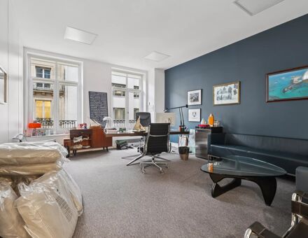 Bureaux du 42 Rue de Bassano Paris